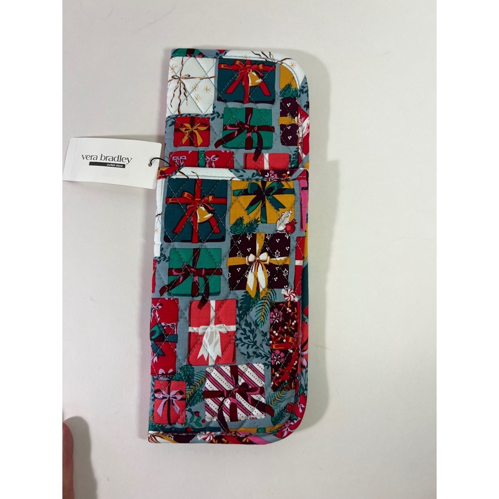 Vera Bradley Curling & Flat Iron Cover Under The Tree Christmas NWT